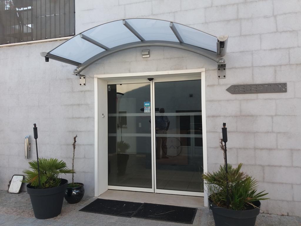 Hotel Le Cay Roquebrune-sur-Argens Exterior foto